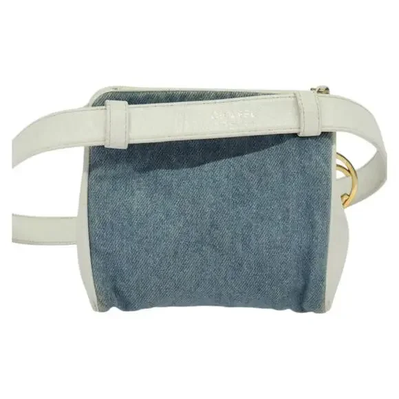 Chanel Matelasse Waist Bag - Picture 2 of 7